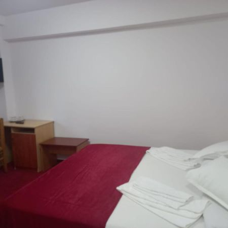 Hôtel Vila Ioana à Slănic-Moldova Extérieur photo
